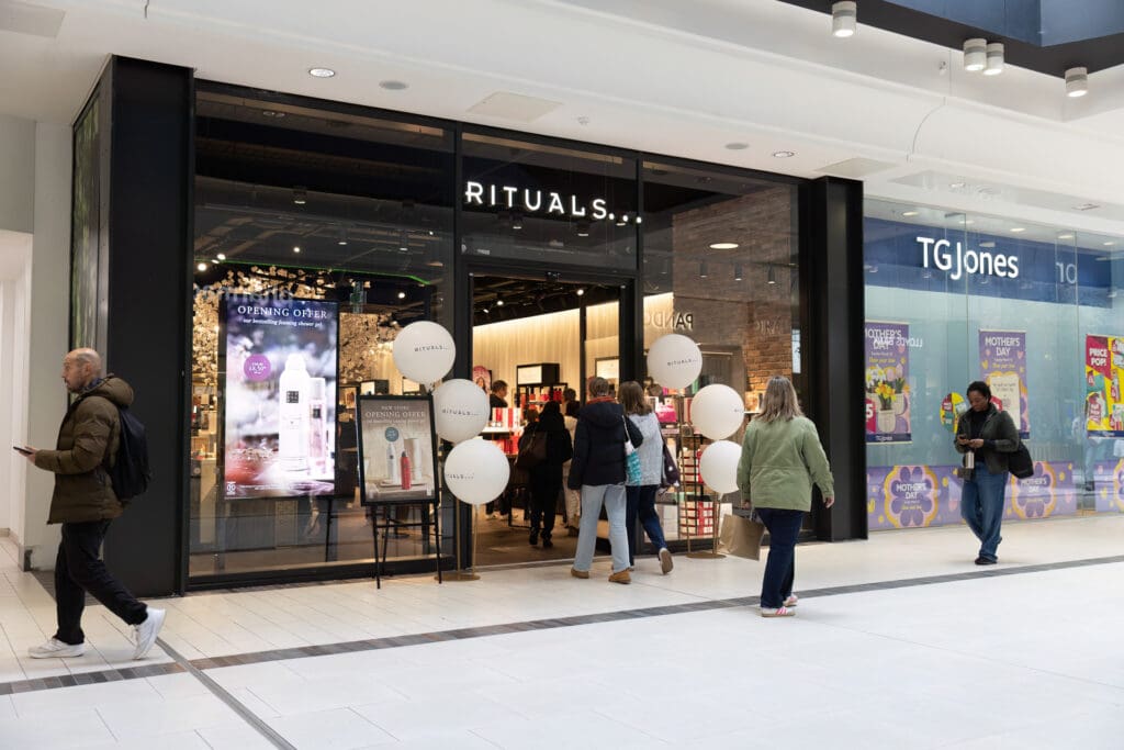 Rituals at Wimbledon Quarter